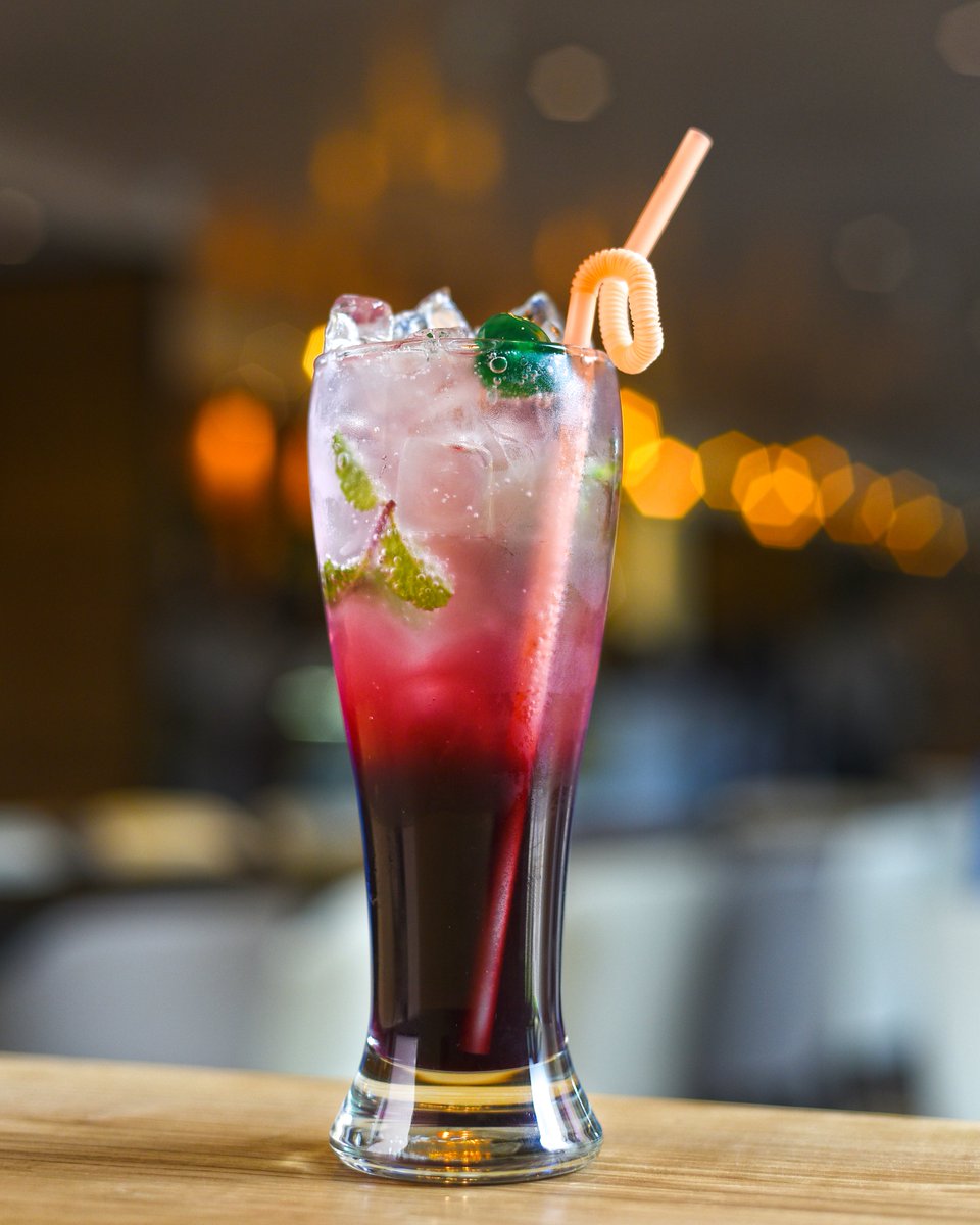CaramelUganda's tweet photo. #softails #virgindrinks #caramelcocktails #materialgirl #cranberrypucker
@ 21000/- https://t.co/4qtXmV73BX