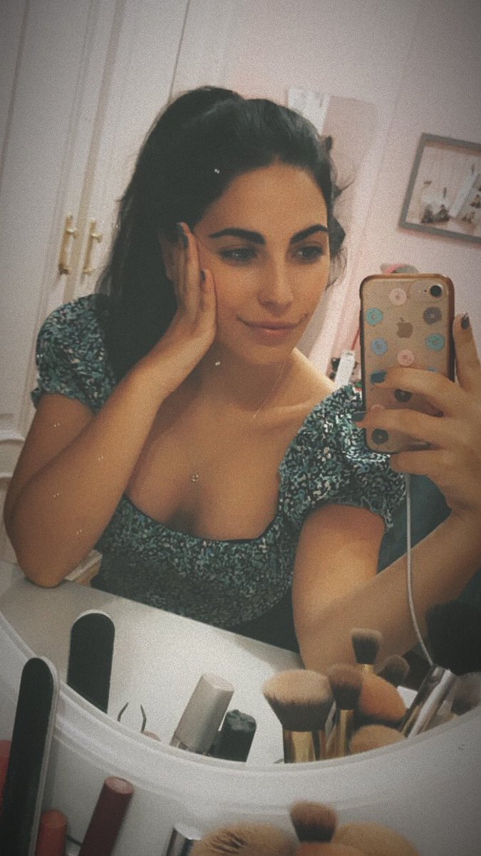 anuskacastro's tweet photo. Calma …🦋 https://t.co/Frgf8viJpB