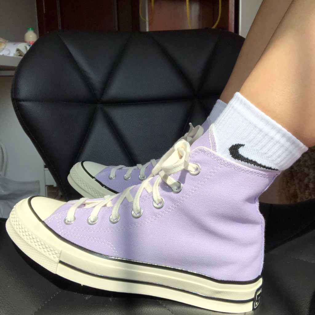 converse lilas
