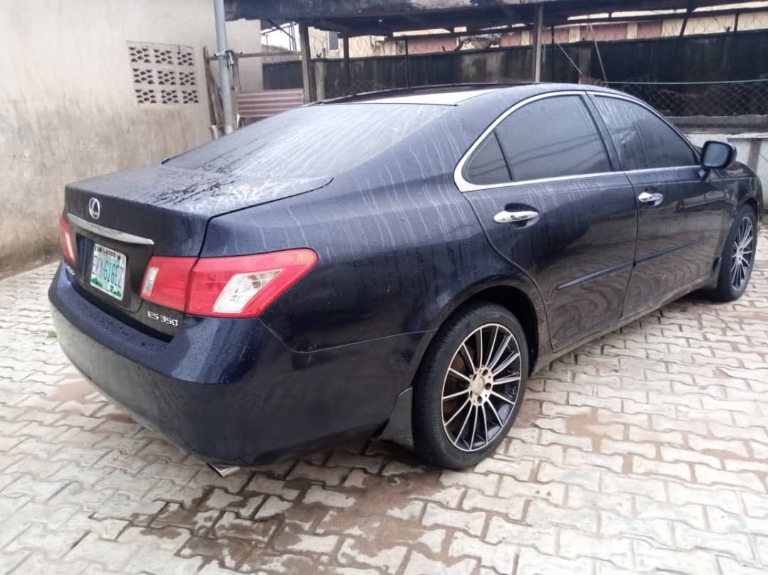 MastworldAutos's tweet photo. 2008 Lexus ES350 
2million naira https://t.co/oGcjPfaH9i