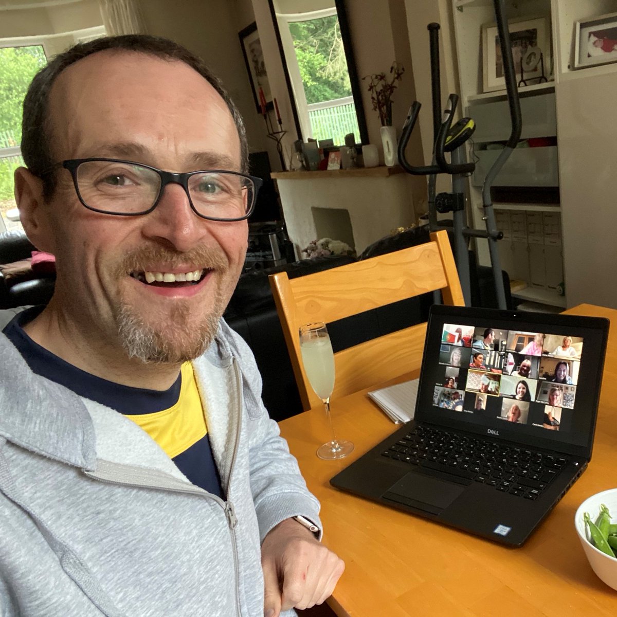 SlimmingWorld's tweet image. Our #GreatestLoser2020 Phil says that the support of his #MySWVirtualGroup has been the key to his 21st 10.5lbs weight loss – and that he couldn’t be without the empathy, understanding and #FoodOptimising inspiration he gets from his fellow slimmers! ow.ly/TQfu50AgB0y