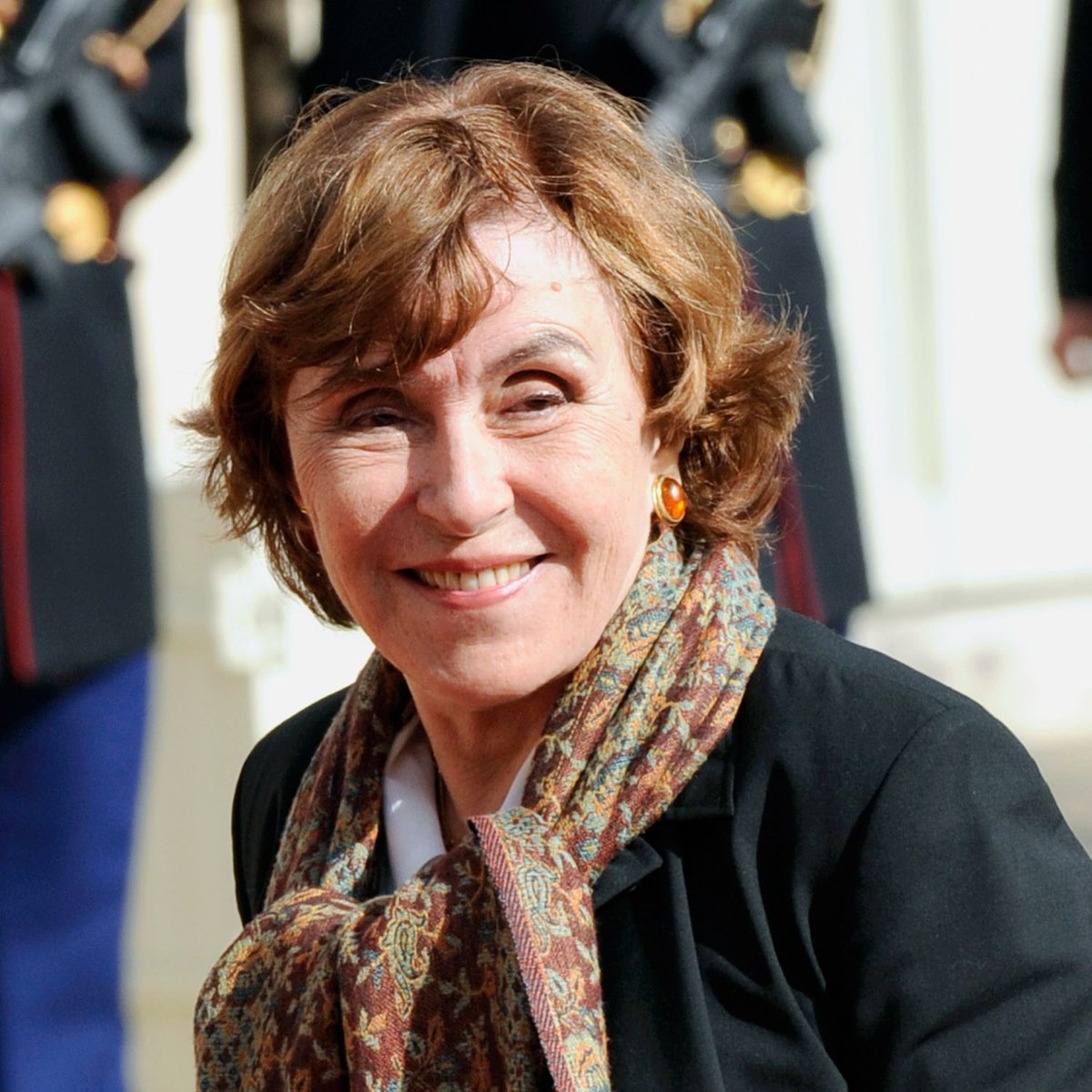 SophieSegond's tweet photo. Edith Cresson, Caroline Catoire, @florence_parly, 3 femmes inspirantes, 3 destins, 3 images de réussite, de ténacité et de bienveillance. 
Un grand Merci pour votre soutien précieux de ma candidature à la conquête de la Mairie #paris8
#municipales2020 #le28jevotesophie #AvecAgnes https://t.co/hTdMSzv9KX