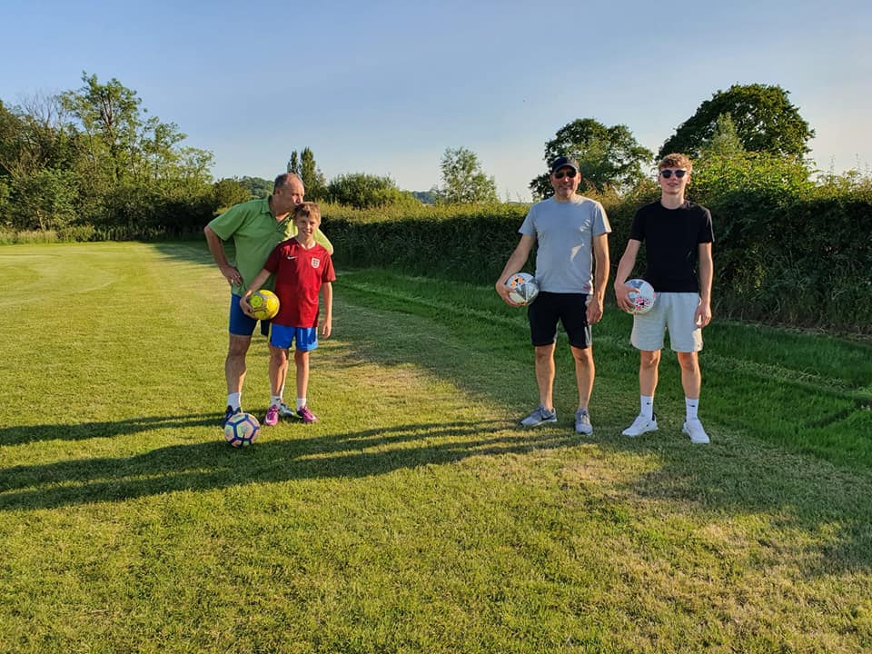 SwindonFamilyGolf tweet media