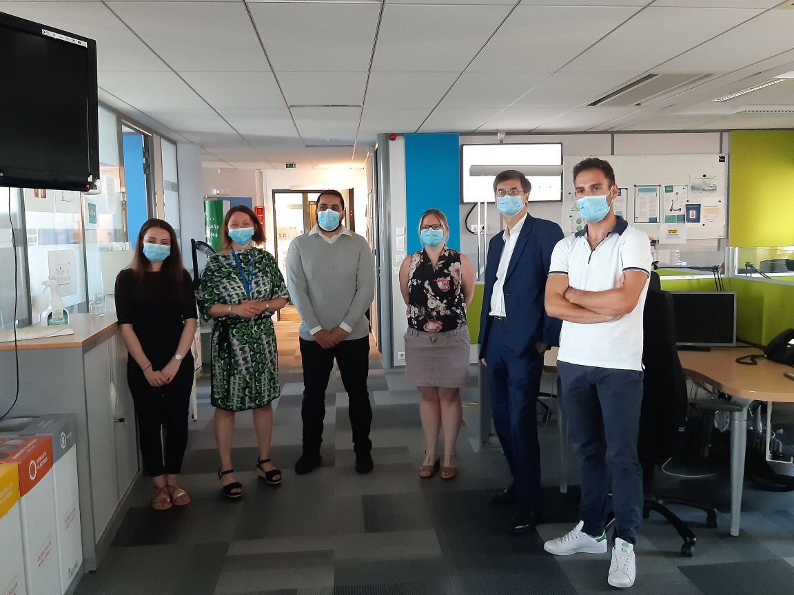 Échange avec les collègues d’Urgence Sécurité Gaz. Maillon essentiel de la sécurité. Merci à eux pour leur engagement 24h sur 24 y compris pendant le confinement. #COVID__19 #fiertegaziere ⁦<a href="/GRDF/">GRDF</a>⁩