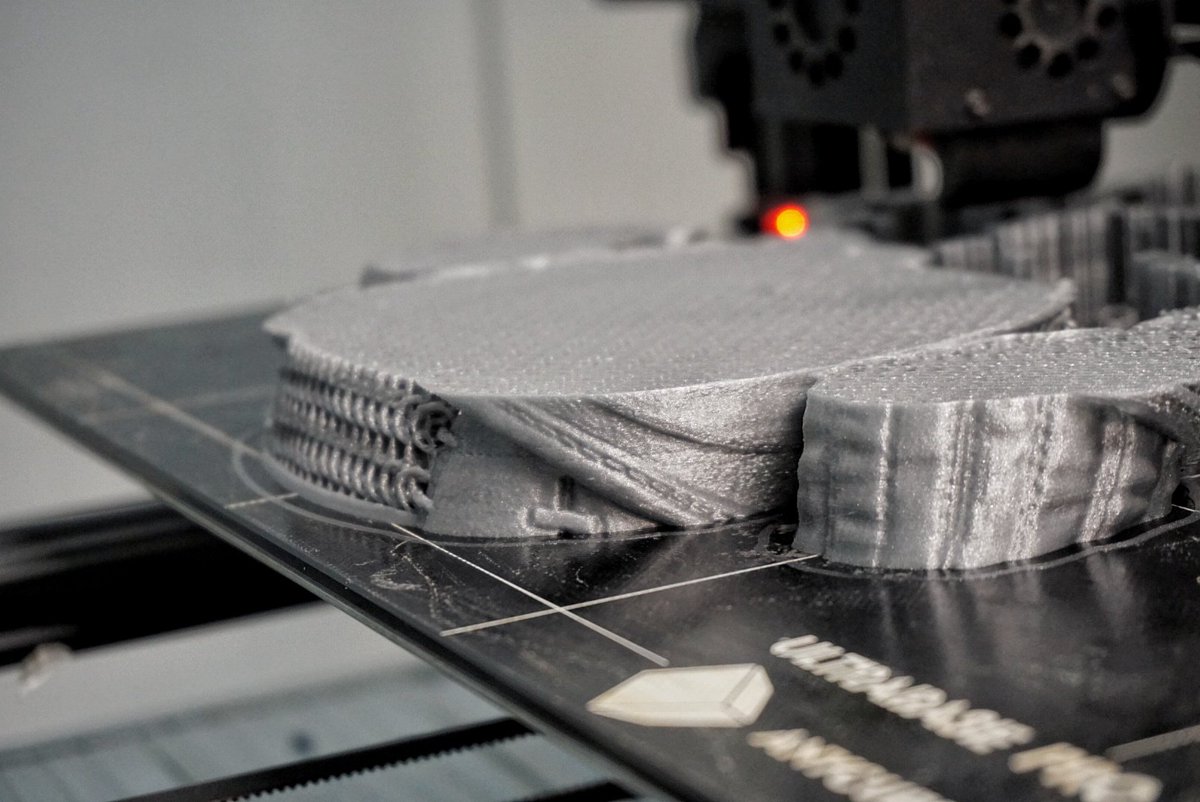 Our <a href="/anycubic/">kato@anycubicdelta</a> #chiron back up and running, running a <a href="/fotismint/">Fotis Mint Studios</a> Geralt. 

We'll check in a few days what the results are.