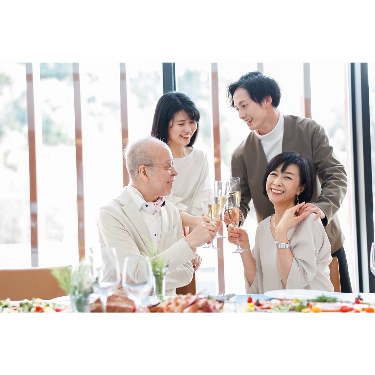YUINOMONO2's tweet photo. コロナウィルスの感染拡大により、ご結婚式をキャンセル・延期された方、タイミングを逃した、もちろんそうでない方でも！

結婚式を諦めないでほしいという思いから
「コロナに負けるな！新郎新婦応援特別キャンペーン」をしております。
https://t.co/dZsc7RhkPC https://t.co/h6jsQARkPx