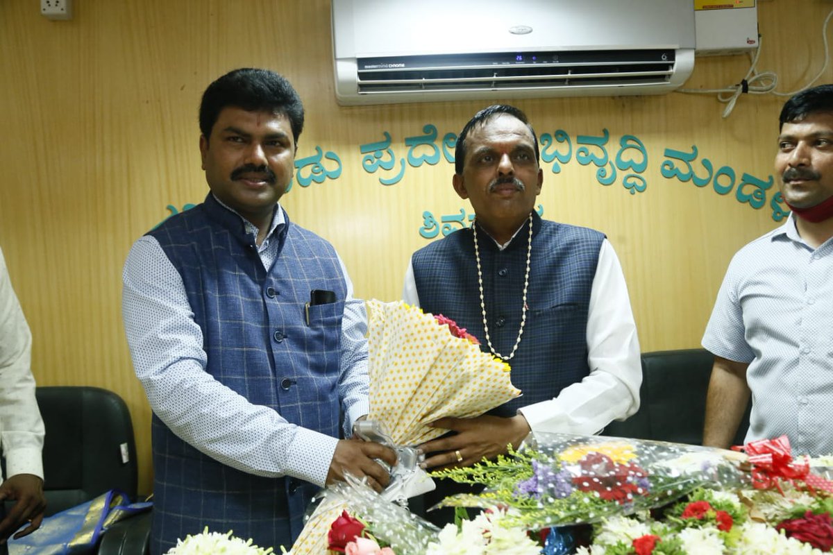 B Y Raghavendra tweet media