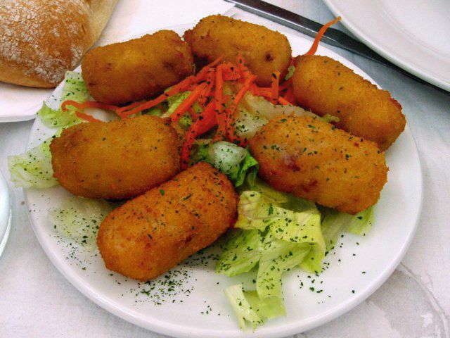 disanfrio's tweet photo. #Croquetas, ¿de dónde vienen? - Disanfrio productos congelados https://t.co/AX88IbpAit  #curiosidades #blog https://t.co/Mv3ZTtH3Ut