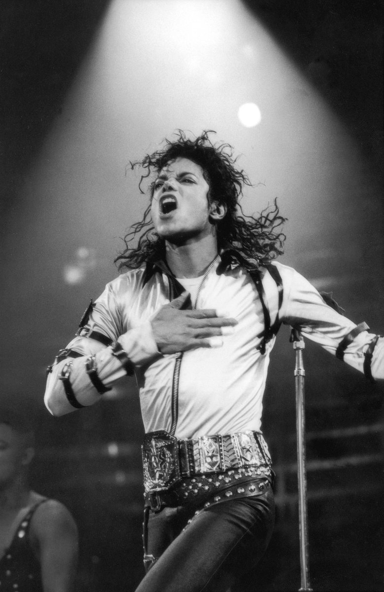 11 años ya sin el irrepetible y único King.❤️🎼 <a href="/michaeljackson/">Michael Jackson</a>
#Respect
#MichaelJackson