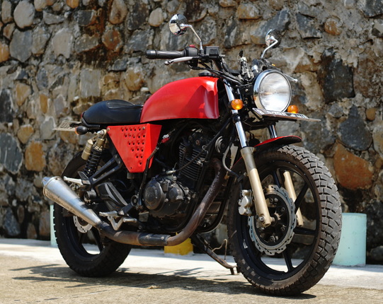 TVS Apache RTR 180 Custom Cafe Racer adiaghoy.wordpress.com/2020/06/25/tvs…