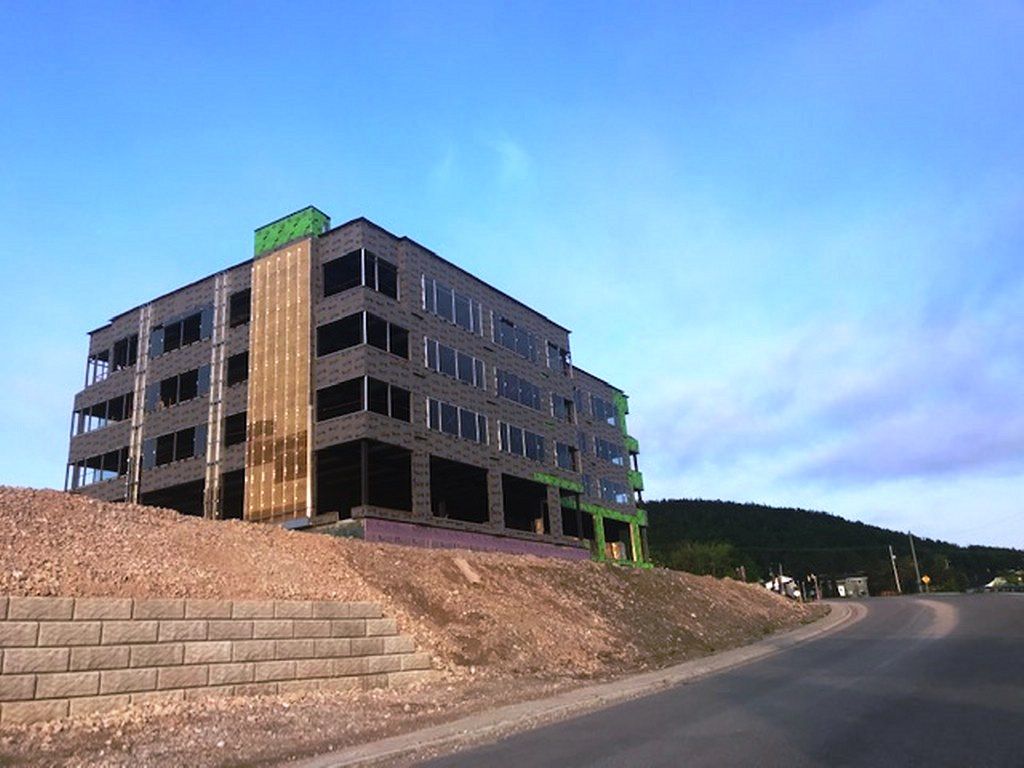 rcsConstruction's tweet photo. The West Coast Medical Centre in Corner Brook is almost weather tight thanks to @SOPREMACanada vapour barrier. Lookin good! #vaporbarrier #soprema #construction #cornerbrookNL #yourprojectyoursuccess https://t.co/eX0Gz6wd2y