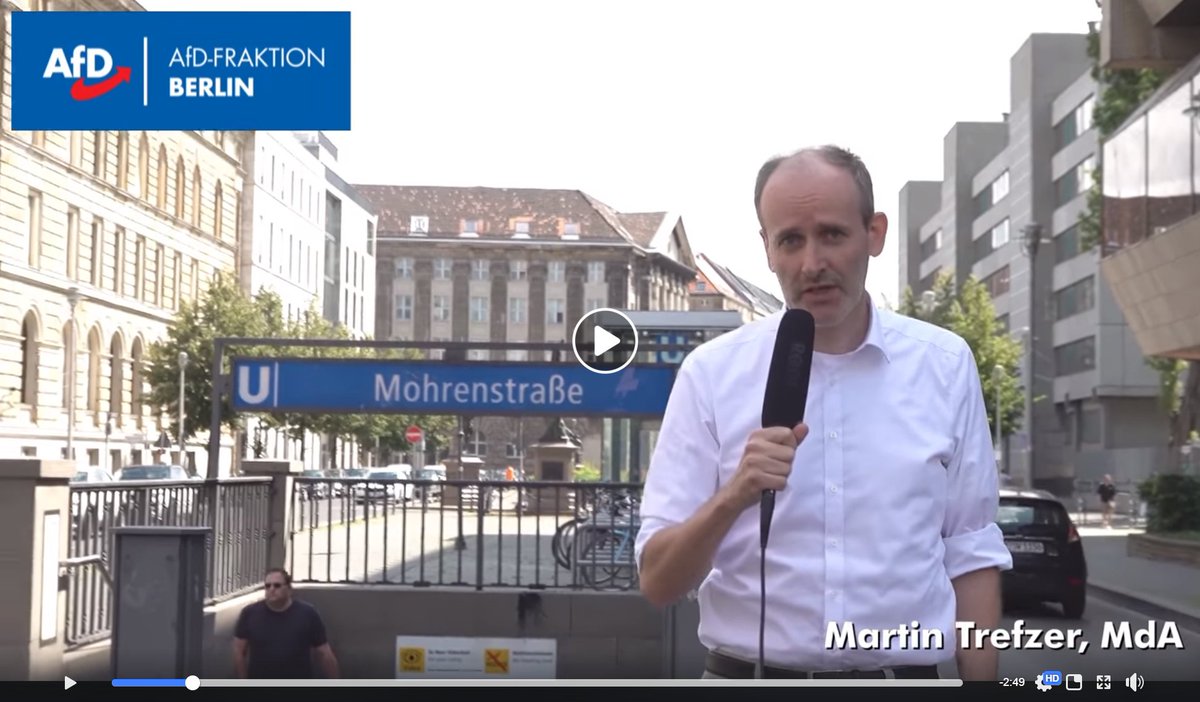 Stefan_K__'s tweet photo. Martin #Trefzer, (#AfD #MdA #Berlin) verteidigt den rassistischen Straßennamen "Mohrenstraße". Er labert, dass die Straße schon ewig so heißt und schneidet 3 weiße Befürworter rein. 🤢 Vermutlich würde er auch eine Negerstaße und eine Kanackenstraße verteidigen. 😡👎 https://t.co/J7GJe6TlNK