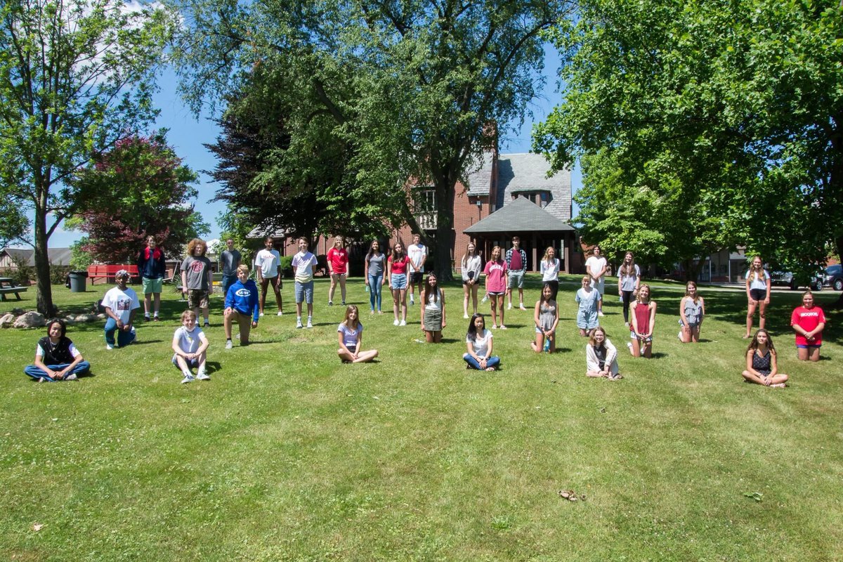 SCS_TGrove's tweet photo. Rehearsal went off without a hitch and today’s the big day for these graduates! 🎓 We are proud of you Grade 8 students! @StanleyClarkTig https://t.co/lHidsw0Gmc