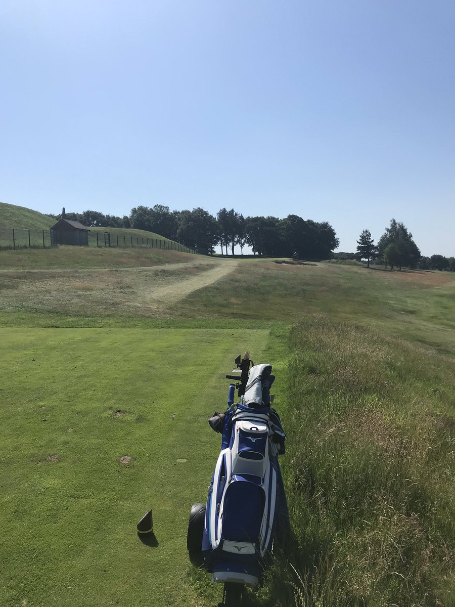 the_mind_guy's tweet photo. Such a shame when the course looks like this that it’s not been looked after by all the membership. Time to ban some people...... https://t.co/0KHHPRh4Dr