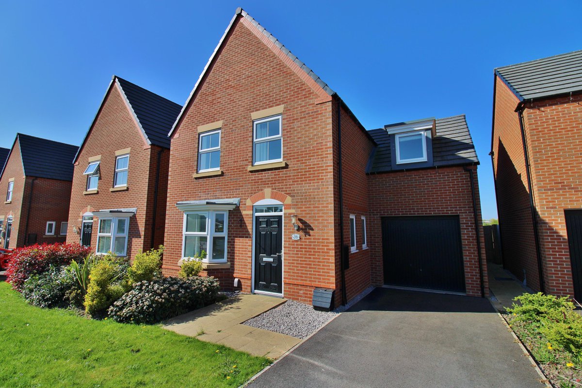 Award Winning New Development Home ❤️ Offers in Excess of
£250,000
.
▫️ Four Bedroom Detached Family Home
▫️ South Facing Gardens
▫️ Sold With No Onward Chain
.
📸 To See Further Images and Details Search for ‘Blowick Moss Lane‘ on our Website (Link in Bio)