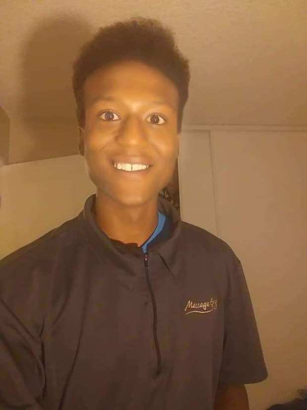 fOrGiVeNcHy's tweet photo. Please stop sharing photos of #ElijahMcClain brutalized.

We must remember him for what he was: a gentle soul who loved animals &amp; played the violin to stray cats to calm them "so they won’t be so lonely"

We won't forget you. There isn't a cop in the USA with a heart like yours♥️ https://t.co/X3i8IH9kHp