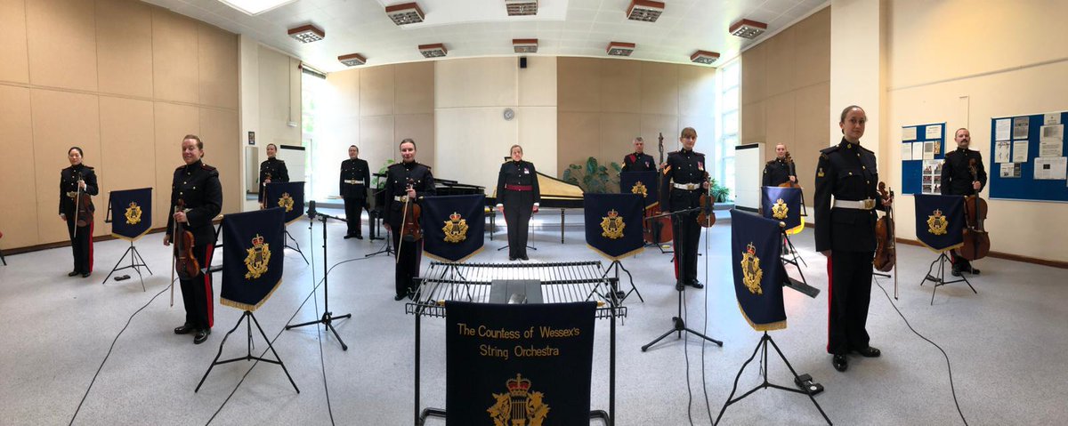 ukinserbia's tweet photo. Pridružite nam se od 17.15 časova na ONLINE koncertu 🎶🎻 kojim ćemo u #Srbija obeležiti Kraljičin 🇬🇧👑 rođendan
Muzika: #StrayDogg #IsidoraŽebeljan
The Countess of Wessex’s String Orchestra
...
https://t.co/OienslVVOu
#StayCreative #QB2020 #WorkingTogether https://t.co/9nQuUFei6Q