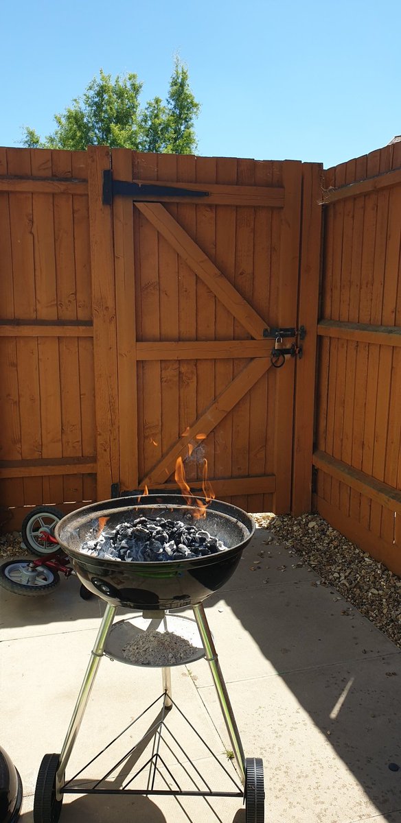 elspells13's tweet photo. Yesssss! That's what I'm talking about!
#midweekbbq #minibreakinlunchbreak #microholiday #BBQ #summer #summertime https://t.co/YjpR5WIDzv