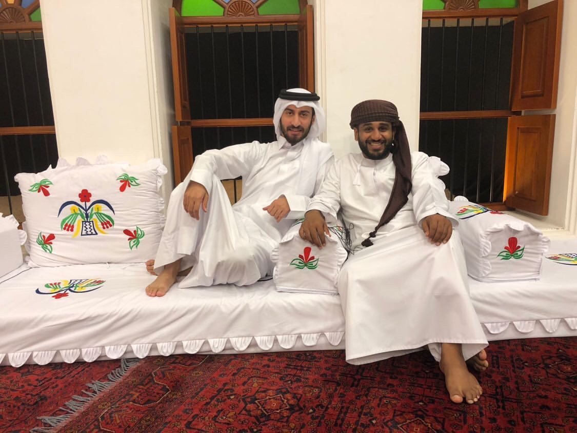 والله لو لم أكسب في سنوات تواجدي ببرنامج المجلس سوى معرفة هذا الرجل لكفاني ذلك ♥️
.
. 
كل عام وانت بخير والله يجمل كل سنينك ، دمت راقياً ، مبدعاً ، متألقاً يا صديقي 🙏🏼
#قطر #عمان