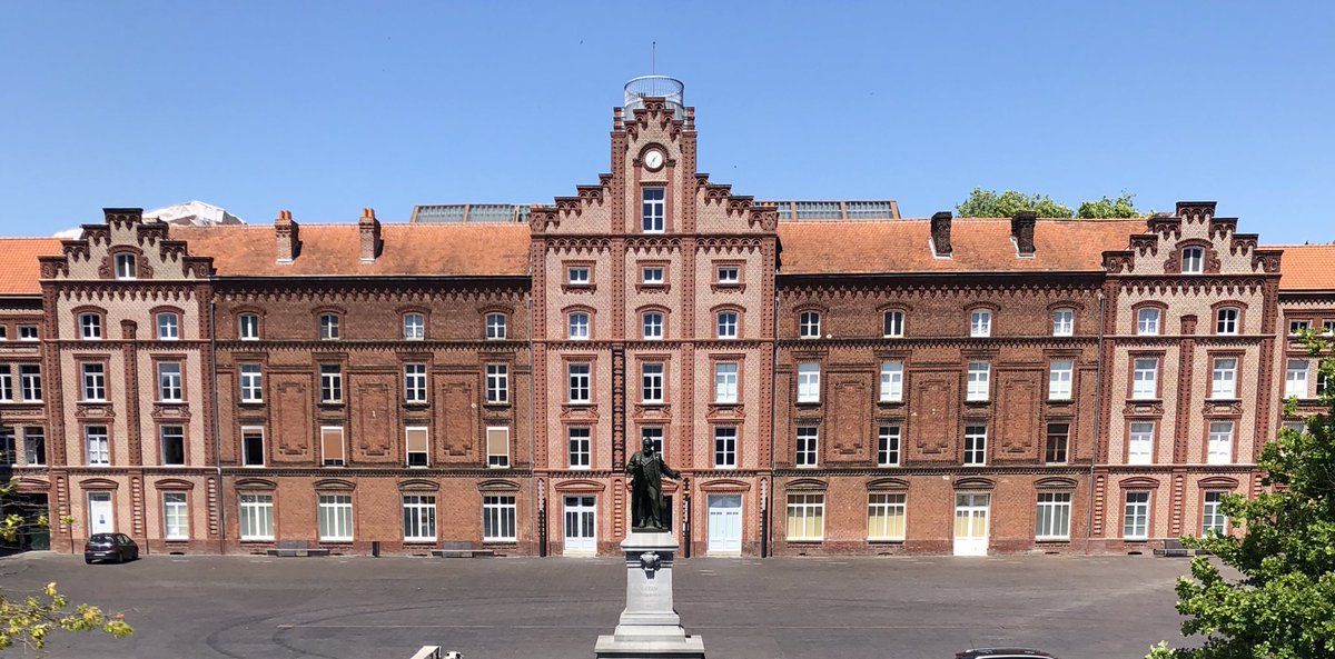 ⁦#familistere de Guise : soutenance 2eme promo fondation ⁦<a href="/Y_Croire/">Y Croire & Agir</a>⁩ : dev l’entrepreneuriat dans les territoires ; merci ⁦<a href="/xavierbertrand/">Xavier Bertrand</a>⁩ ⁦<a href="/PierreGattaz/">Pierre Gattaz</a>⁩ ⁦<a href="/hautsdefrance/">Région Hauts-de-France</a>⁩ - il t a de l’energie et de l’envie ici 💪