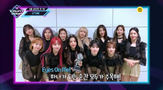 Sayhi_Korea's tweet photo. ♦ สาวๆ IZ*ONE ได้ที่ 1 ในรายการเพลง
 Mnet #MCOUNTDOWN สัปดาห์นี้ 

#SecretStoryoftheSwan3rdWin
#SSOTS3rdWin
#SSS3rdWin 🏆🏆🏆 https://t.co/SkvhPZkgw3