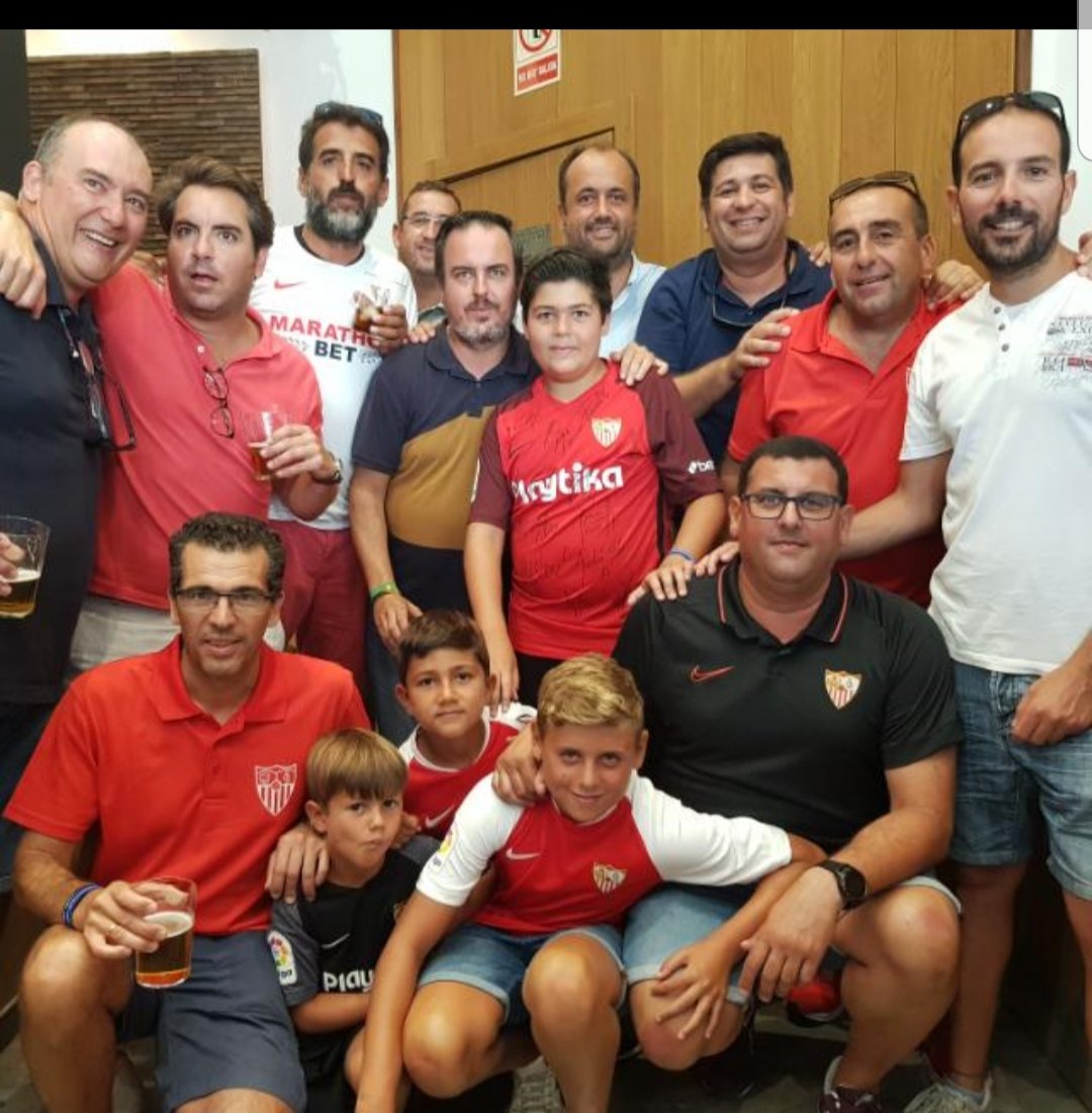 PSBonares's tweet photo. @SevillaFC #MiQuererEsTuPoder
#WeareSevilla https://t.co/GVPB4N8iuX