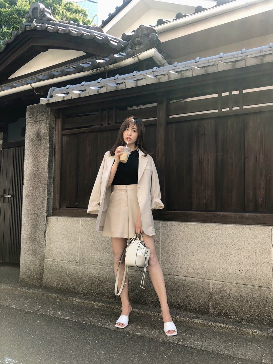 Ndaimaru いやこれがですね ガチなメンズモデルと並ぶとむしろ低いとしか感じないんですよ 笑 Ndaimaru いやこれがですね ガチなメンズモデルと並ぶとむしろ低いとしか感じないんですよ 笑