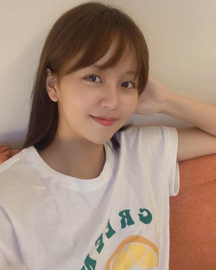 ECPV1's tweet photo. 06|25|20 Kim So Hyun Instagram Update.. 

Yeppeuda Sso 💖

#김소현 #KimSoHyun https://t.co/aE593Ma00P