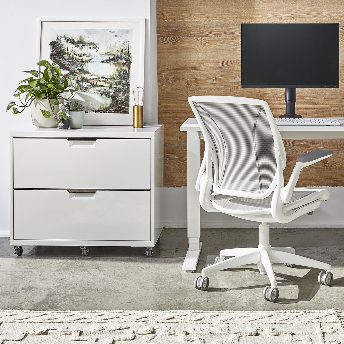 humanscaleLatAm's tweet photo. El trabajo en casa se ha vuelto la nueva normalidad para muchas personas. Incorporando sillas como Diffrient World aseguras un soporte lumbar perfecto y una comodidad continua en tu jornada laboral. https://t.co/rIyNwxI6wZ https://t.co/7oo4EJeTjU
