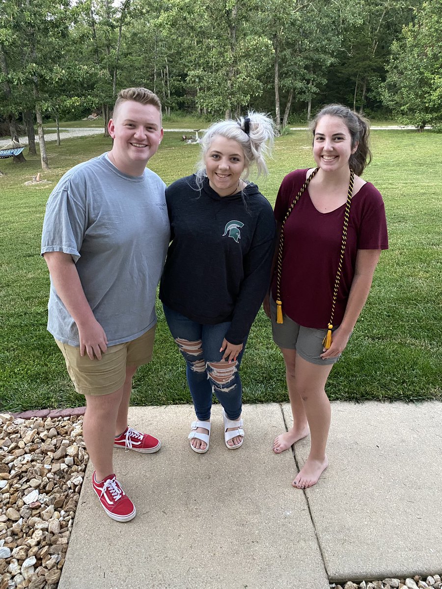 STJ Senior Beta tweet media