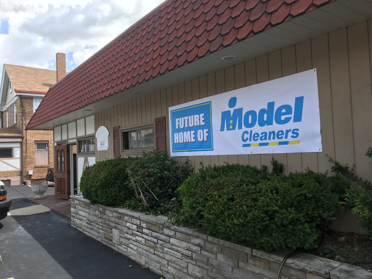 modelcleaners's tweet image. Coming Soon! Our new Bethel Park location. Now we can be neighbors with @BethelBakery 😋🧁

#BethelPark #ModelCleaners #ComingSoon #Pennsylvania