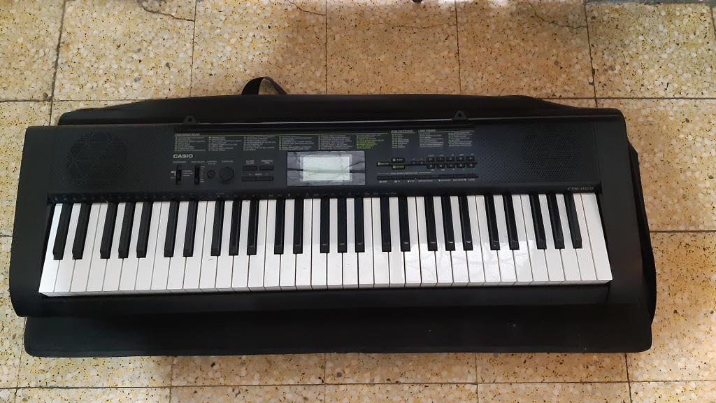 dar39ling's tweet photo. Por motivo de salud (el mio) estoy vendiendo teclado casio, con base y estuche casi nuevo ..me ayudan con un Rt hasta encontrar quien lo necesite por favor @Matricciana @luna_mc @LucyPN @8ardv @negromangueraa @ChicaDeJeans  @lanegrapaz #Gracias https://t.co/6FVNRG0CkS