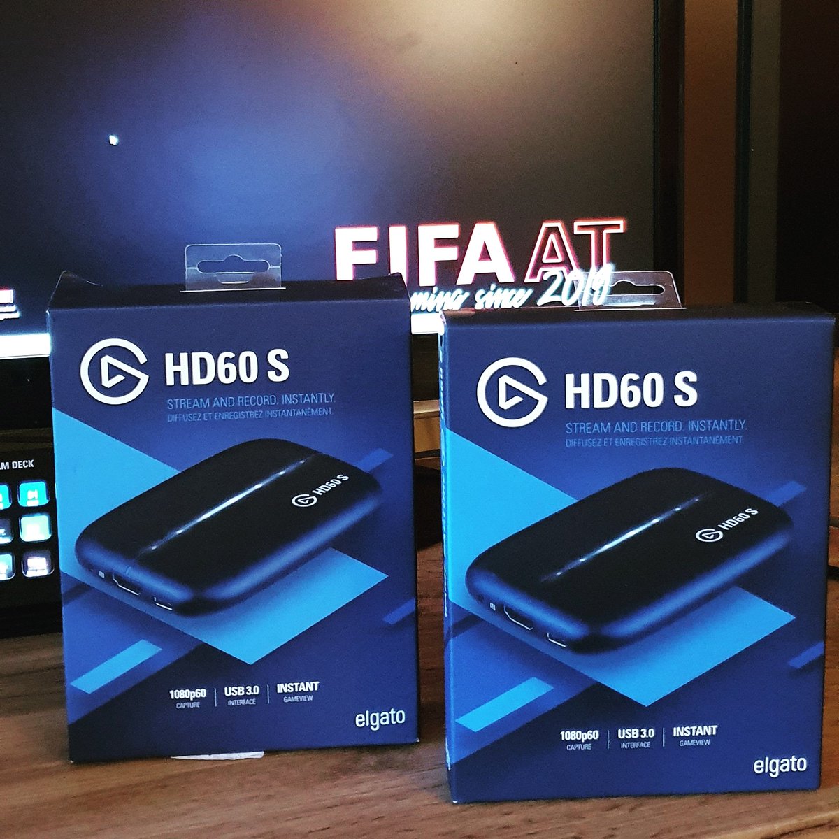 Benny__AT's tweet photo. Step by step zum eigenem Streaming Equipment!

Nach gefühlt einer halben Ewigkeit habe wir es endlich geschafft zwei Game Captures von @elgatogamingDE zu ergattern! Gar nicht so leicht aufgrund der aktuellen Situation.

Bald ist das Setup vollständig!💪
@Nico__AT #FifaAT

#twitch https://t.co/8IF1R55WKO