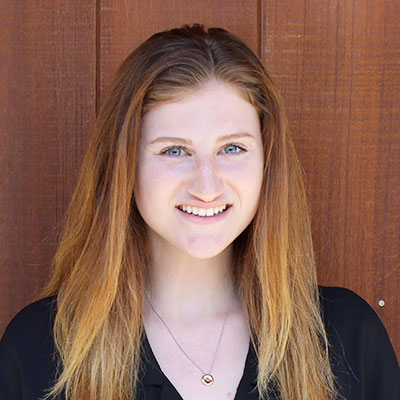 For the 1st time, we have two student speakers for commencement! <a href="/ASFCtweet/">ASFC</a> officers Maiyan Pearl and Sandalina Sattar will jointly deliver the commencement speech. Tune into our first virtual graduation at 6 p.m. tomorrow. foothill.edu/graduation #fhgrad20 🎓🎓