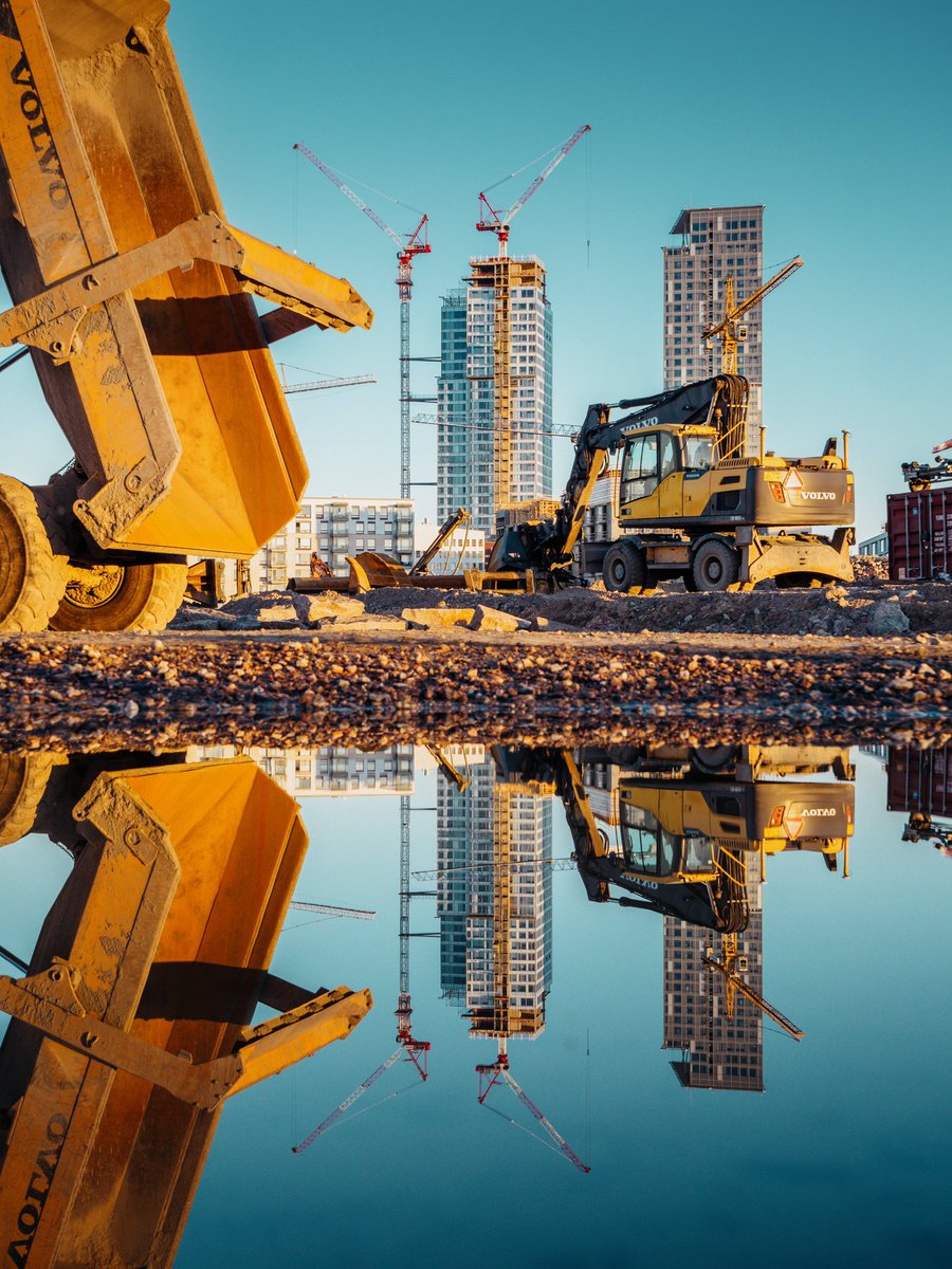 tap5a's tweet photo. Construction continues 🏗🚧
#redi #loisto #majakka #kalasatama #kylasaari #construction #constructionyard #discoverfinland #visitfinland #myhelsinki #visithelsinki #bestinhel #microfourthirdsgallery #microfournerds #m43 #lumixg9 #leicadg1260 #lumixnordic #lumixuk https://t.co/D7keuBhTHu