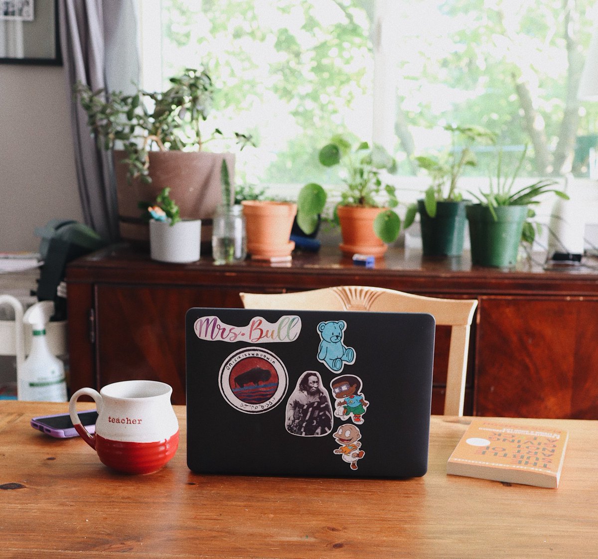 “I didn’t realize I had internalized the lack of representation as something concrete – “Natives don’t become teachers.”” - Claudine Bull, AB 

New blog post on becoming a teacher and why representation matters in the classroom // bit.ly/3ezLKJw