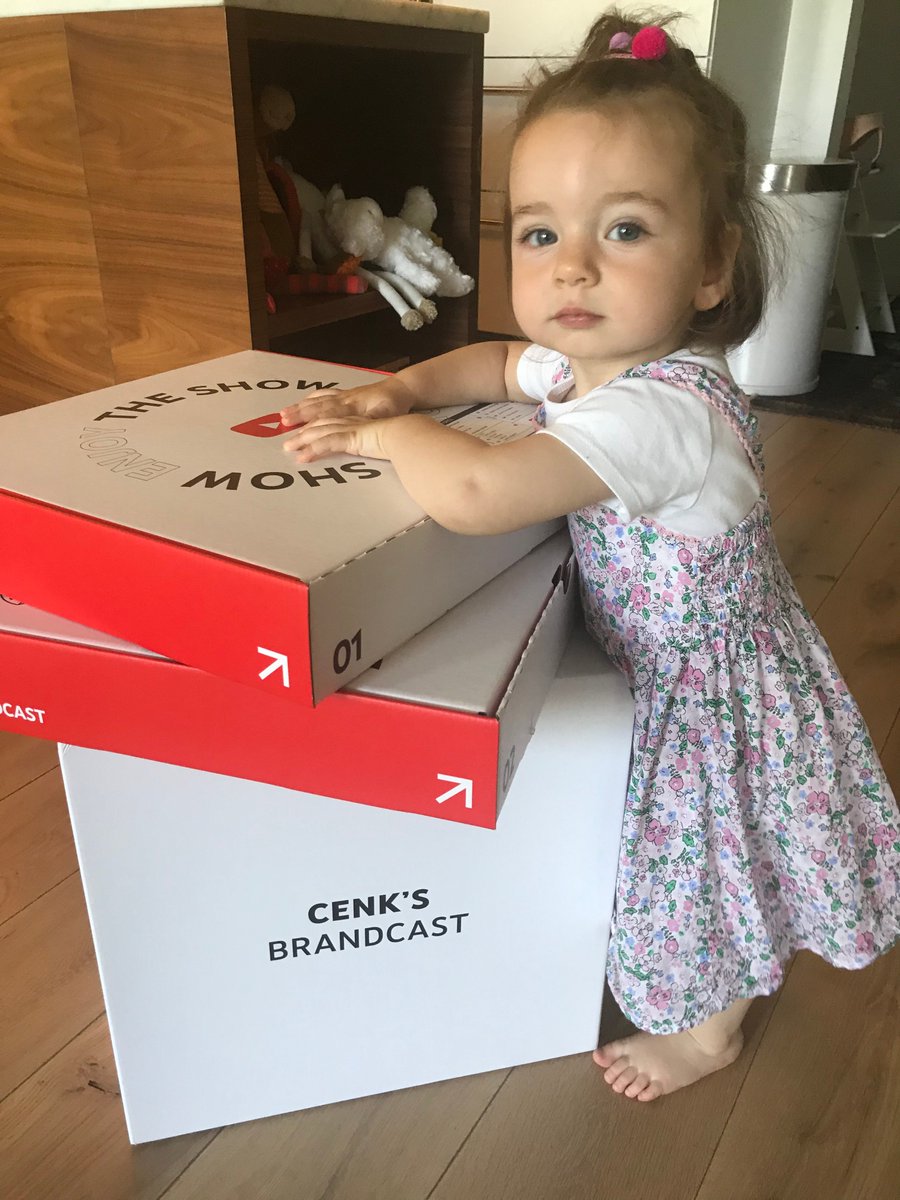 dashsimon's tweet image. Are you one of the 100 million people that watch YT on TV screens every month? Thousands of clients watched their personalized #Brandcast shows on their TV screens today! @YTAdvertisers #Brandcast @iab #NewFronts2020