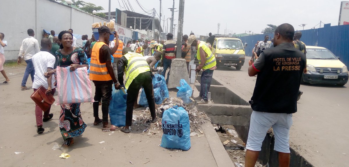 BNciceron's tweet image. Qui ne met pas son cerveau a jour est considéré comme #Turbo_Pascal, mais qui ke fait est considéré comme #Delphin (dernière version). Une prise de conscience libératrice de la jeunesse s&apos;impose. 
@RogerShimba 

#Jeunesse_Consciente