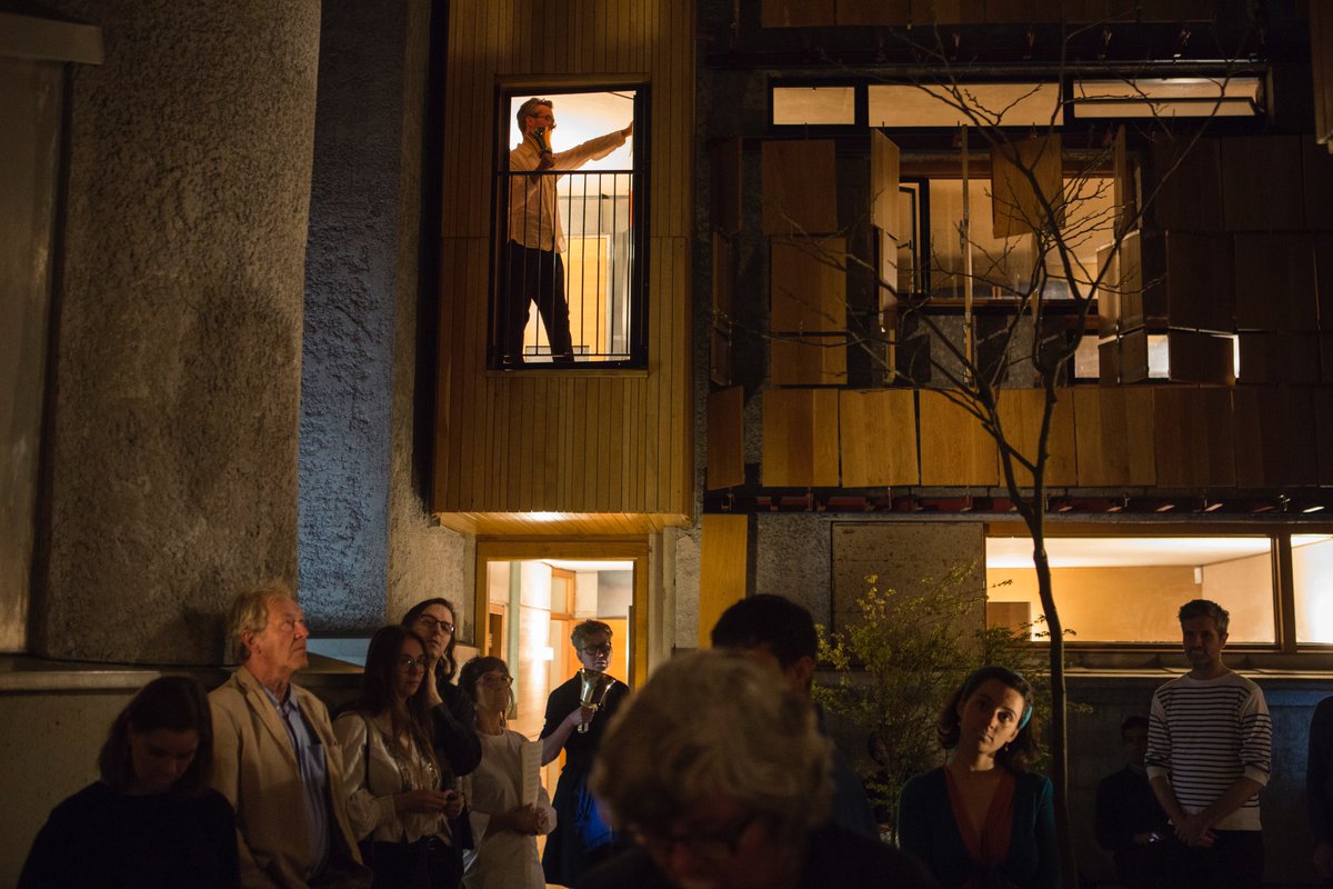 📢Manifesto No.6 // Laura Mark [<a href="/mark_itecture/">Laura Mark</a>]:
 
"How can we make the architecture of London more equitable? Drop the archispeak, stop the silos &amp; open up art for all."

Watch Laura's video manifesto here: bit.ly/2Z83NzN

In collaboration with <a href="/DesignMuseum/">the Design Museum</a>