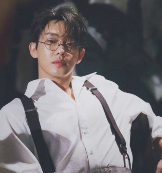 Taehyung as Han Se joo from Chicago Typewriter