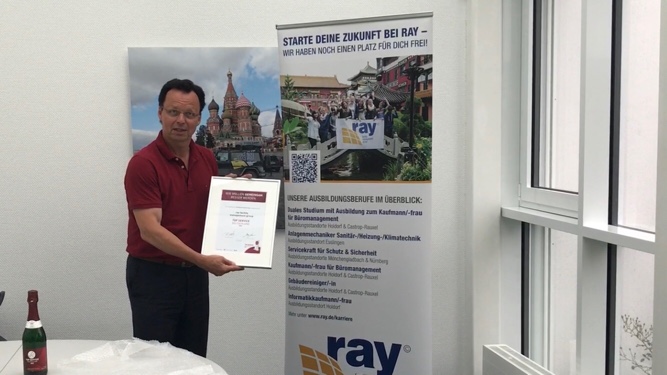 raygroupholdorf's tweet photo. Wir freuen uns über die erneute Auszeichnung "Top Service Deutschland 2020" . Ein großes Dankeschön an dieser Stelle auch an alle Mitarbeiter-/innen, die einen maßgeblichen Erfolg an dieser Auszeichnung haben. https://t.co/uqIfzKBXhI