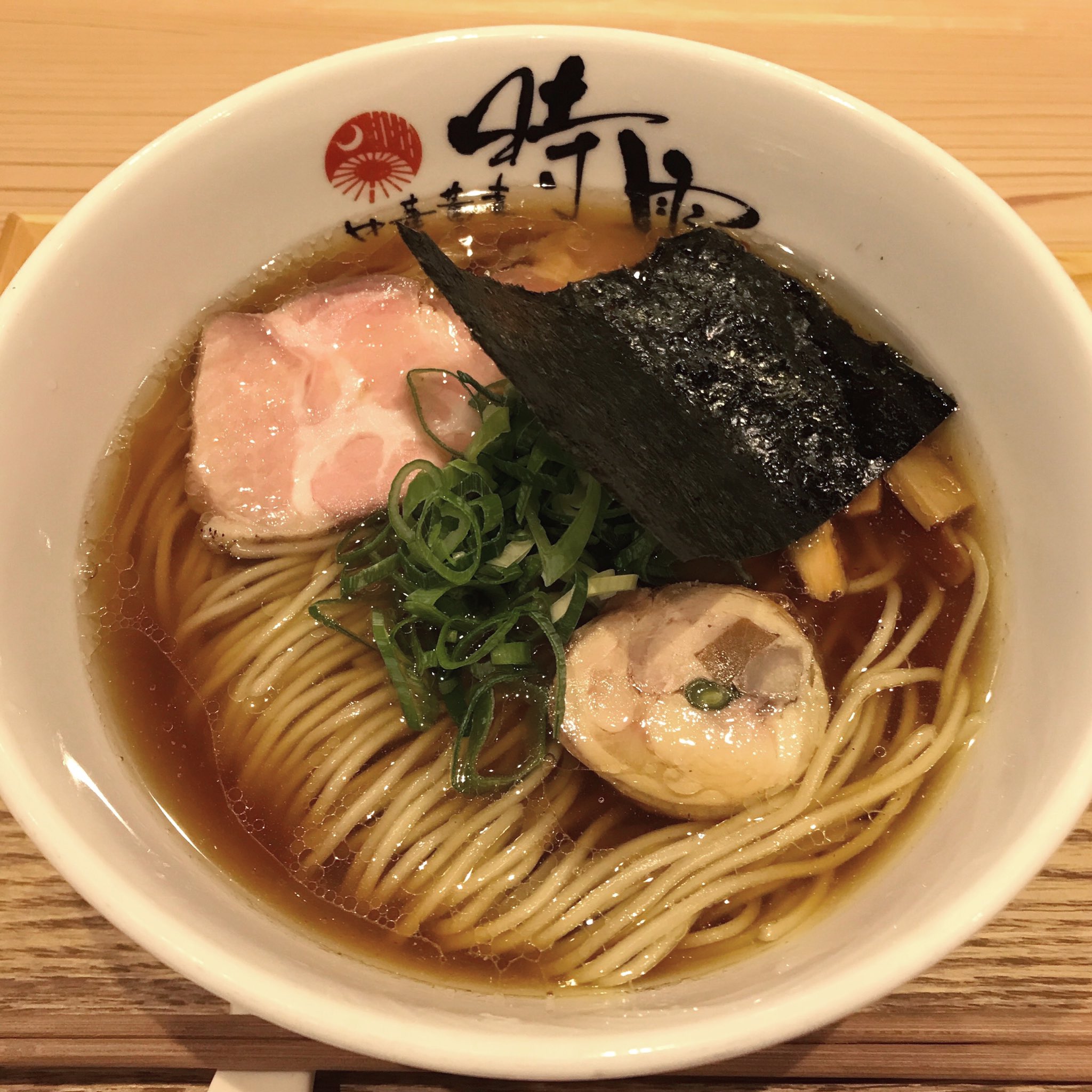 酒徒 しゅと おうちで中華 二軒ハシゴして〆のラーメンまで食べて帰ってきたわけだが 帰宅 時間が９時だと むちゃむちゃ節制してきた感じがしていいな フレックス退社飲み 万歳 T Co P1jh2ucwkh Twitter