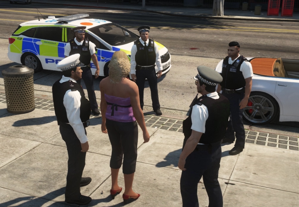 715Sherlock's tweet photo. Was back out as a civ the other day keeping officers from 
@LondCallingRPC busy. Not a bad screenshot from when 
@MetOpsLC AFOs were dealing with me! https://t.co/5tdPHY7fhf