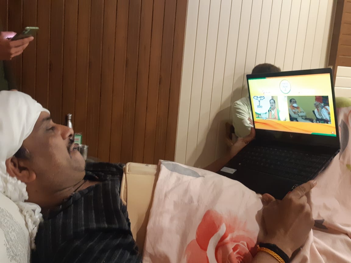 jiratijitu's tweet photo. “मध्यप्रदेश जनसंवाद रैली”

#Virtual_Rally के माध्यम से मान.राष्ट्रीय अध्यक्ष श्री @JPNadda जी के उद्बोधन को सुना।

#1YearofModi2 #FeedTheNeedy @BJP4India @BJP4MP https://t.co/dNhcL0hJvl
