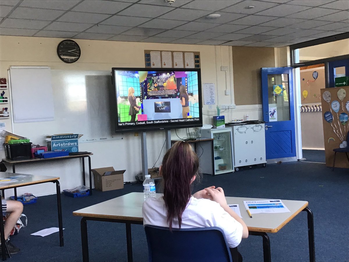 rdpskingdoms's tweet photo. #rdpstigerlilies are watching #blueplanetlive and are learning about how plastics and overfishing are a threat to our oceans and how this can affect sea life and humans. https://t.co/4i2DebW3L6