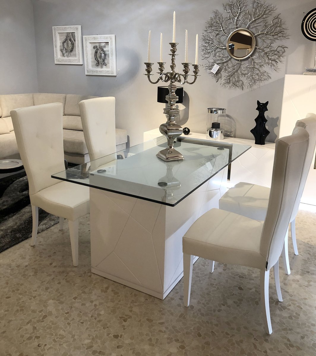 Espectacular Salón Avanty © que puedes ver y adquirir en nuestro ditribuidor <a href="/MueblesMesa/">Muebles Mesa</a>. Ahora más que nunca apuesta por el comercio y mobiliario nacional. 

#deco #interiorismo #muebles