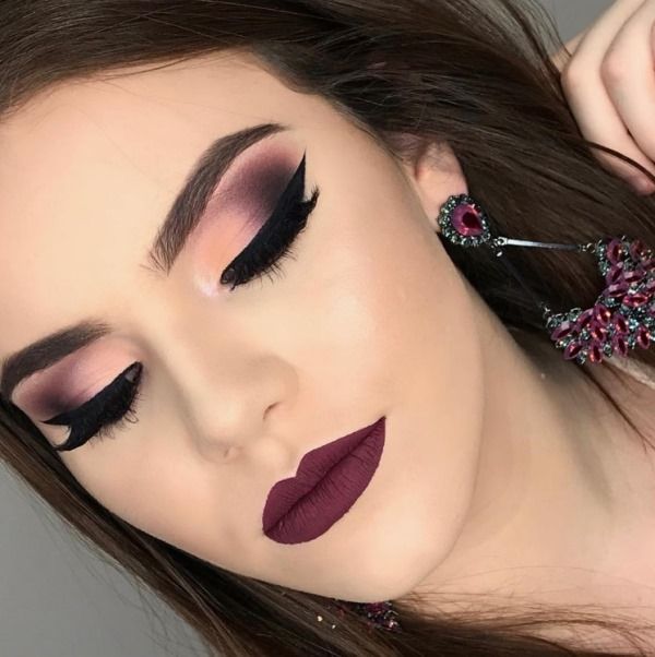 AutomakeP's tweet photo. Você quer realmente aprender o passo a passo para fazer maquiagens super avançadas? Clique no link da Bio e confira oque te espera para você arrasar!😍😍
#makeup #maquiagem #maquiagembrasil #supermake #ultramake #beautymakeup #makeyourself #blogmake #makeuptutorial #makeonline https://t.co/Zlavv9ddkK