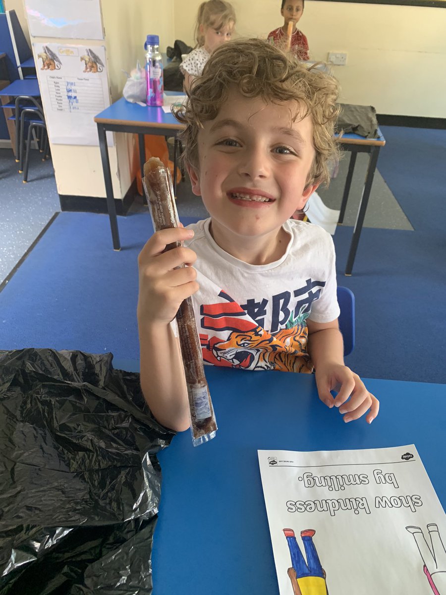 deb lowe tweet media