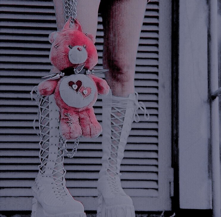 ⠀⠀⠀⠀
⠀⠀⠀
WREAKING ⠀⠀HAVOC
AND ⠀LIVING  LAVISH
⠀⠀⠀⠀ ⠀⠀⠀⠀⠀⠀⠀！！！
⠀⠀⠀(   prison     escapee   .
the  nation’s   𝒇𝒂𝒗    bitch ！
𝑰𝑰  ——  stripper for hire！ )
⠀⠀⠀
⠀⠀⠀