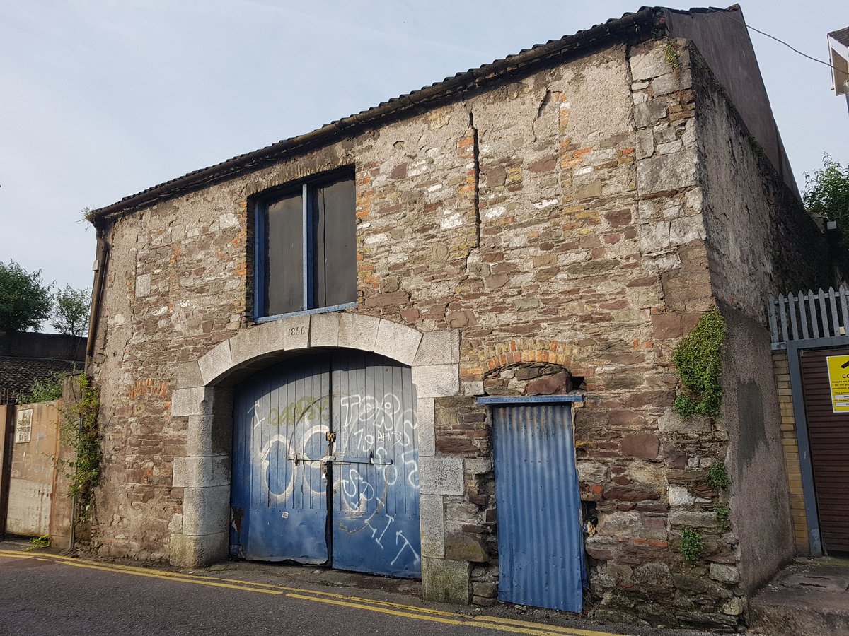 now this is really special, built in 1856, amazing potential for someone's home & workspace combined, super location & such character  #Homeless  #socialcrime  #inequality  @CorkHealthyCity  @corkcitycouncil  #programmeforgovernment  #Cork